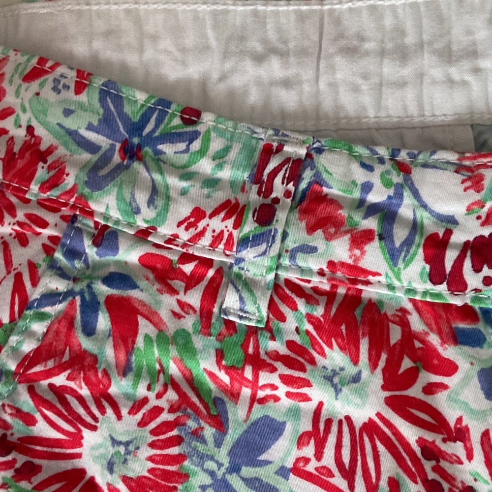Stella Parker Women's Floral Print Shorts SZ 12 NWT - Picture 9 of 11